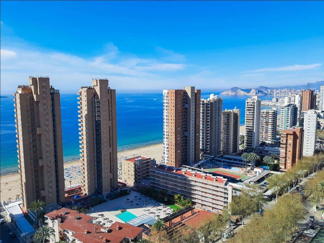 1 soverom Leilighet til salgs i Benidorm med svømmebasseng - € 315 000 (Ref: 9459604)