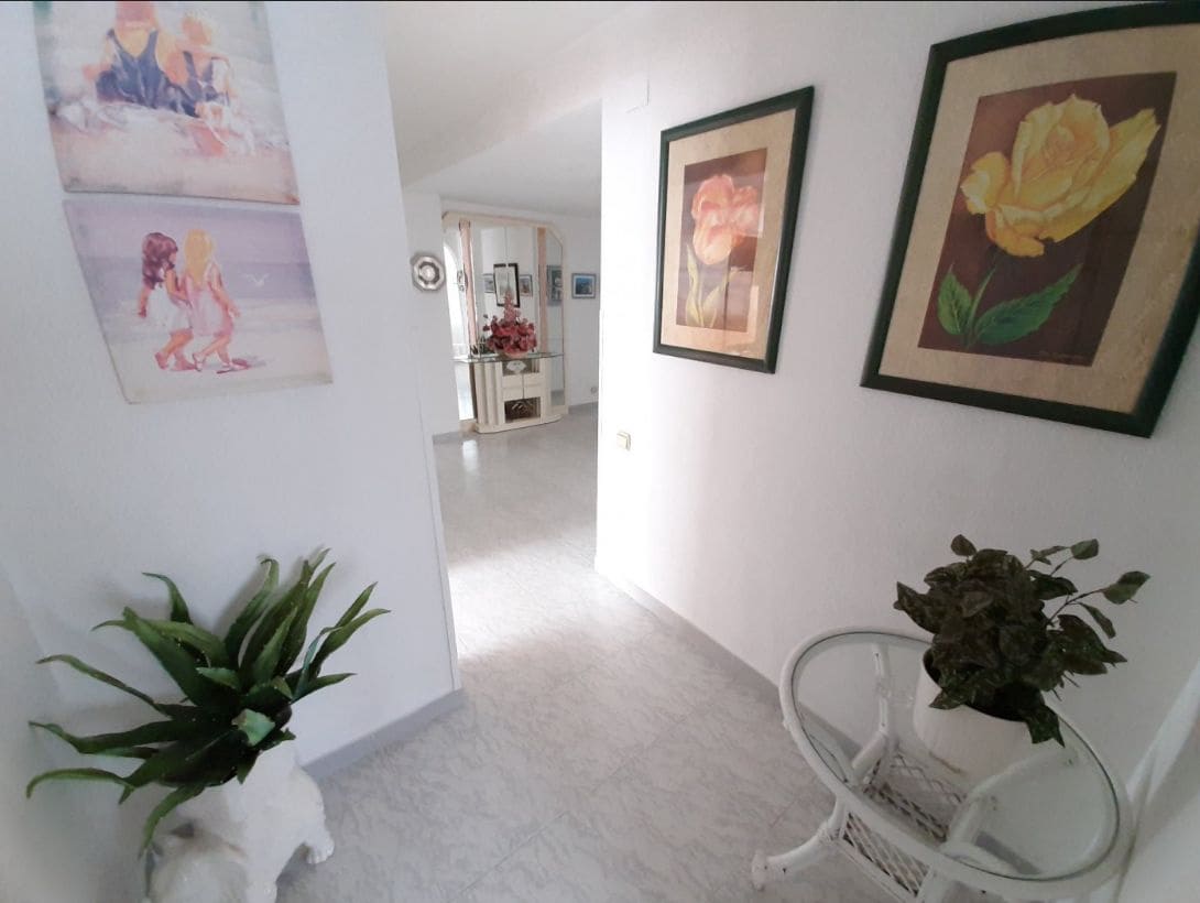 4 soverom Leilighet til salgs i Benidorm med svømmebasseng garasje - € 650 000 (Ref: 9459606)