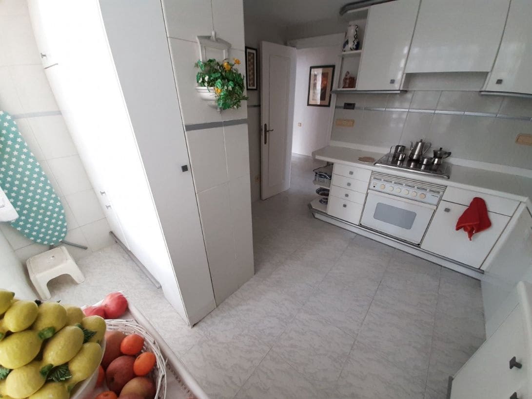 4 soverom Leilighet til salgs i Benidorm med svømmebasseng garasje - € 650 000 (Ref: 9459606)