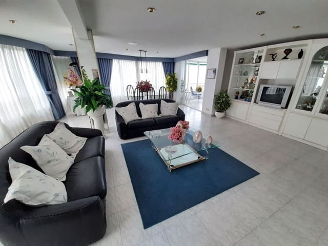 4 soverom Leilighet til salgs i Levante, Benidorm med svømmebasseng garasje - € 650 000 (Ref: 9459606)