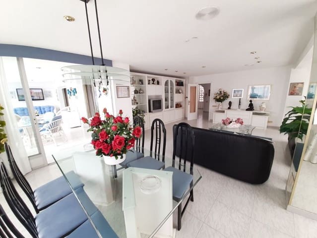 4 soverom Leilighet til salgs i Levante, Benidorm med svømmebasseng garasje - € 650 000 (Ref: 9459606)