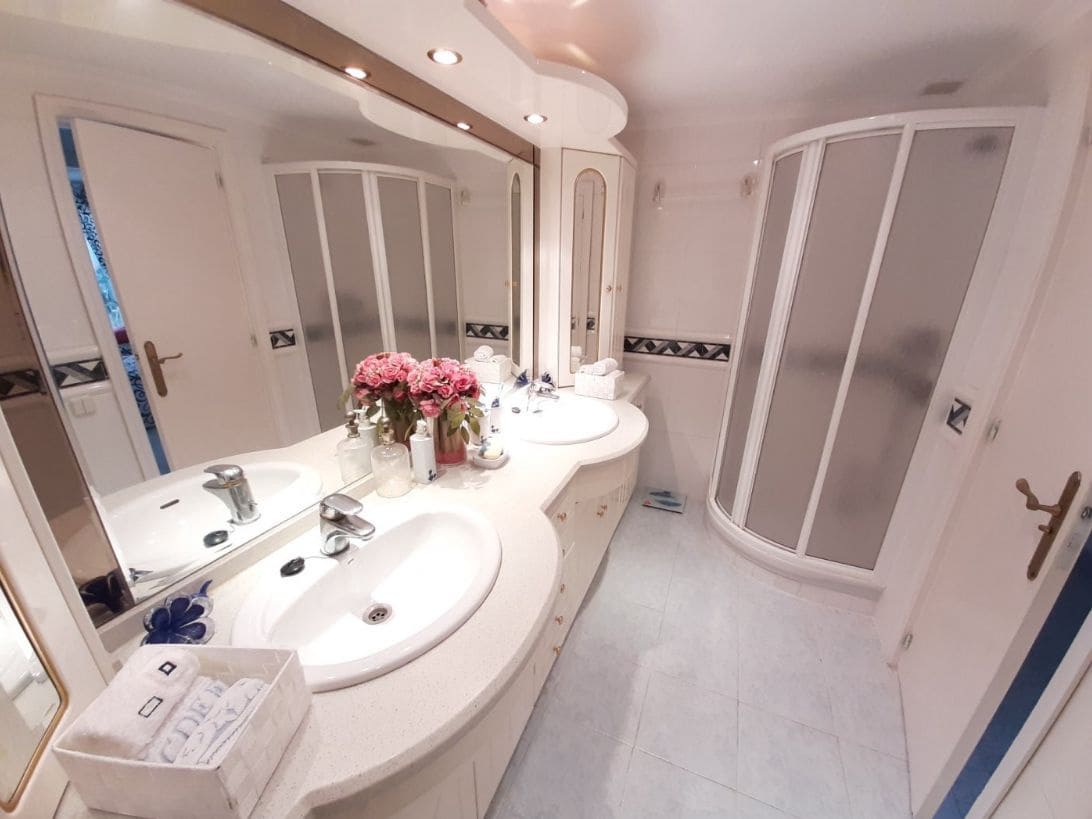 4 soverom Leilighet til salgs i Benidorm med svømmebasseng garasje - € 650 000 (Ref: 9459606)