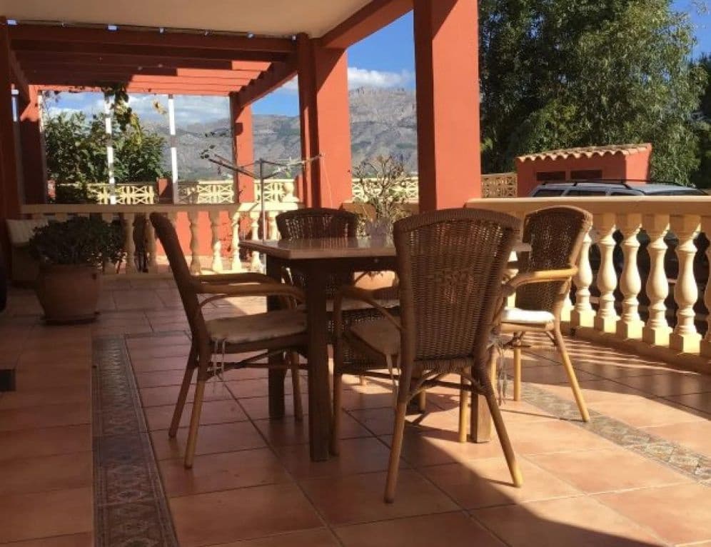 8 soverom Villa til salgs i Alfaz del Pi / L'Alfas del Pi med svømmebasseng garasje - € 1 100 000 (Ref: 9459607)