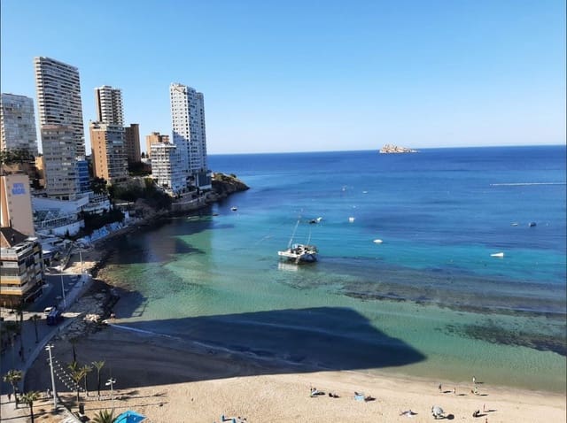 2 bedroom Apartment for sale in Levante, Benidorm with pool garage - € 1,000,000 (Ref: 9459608)