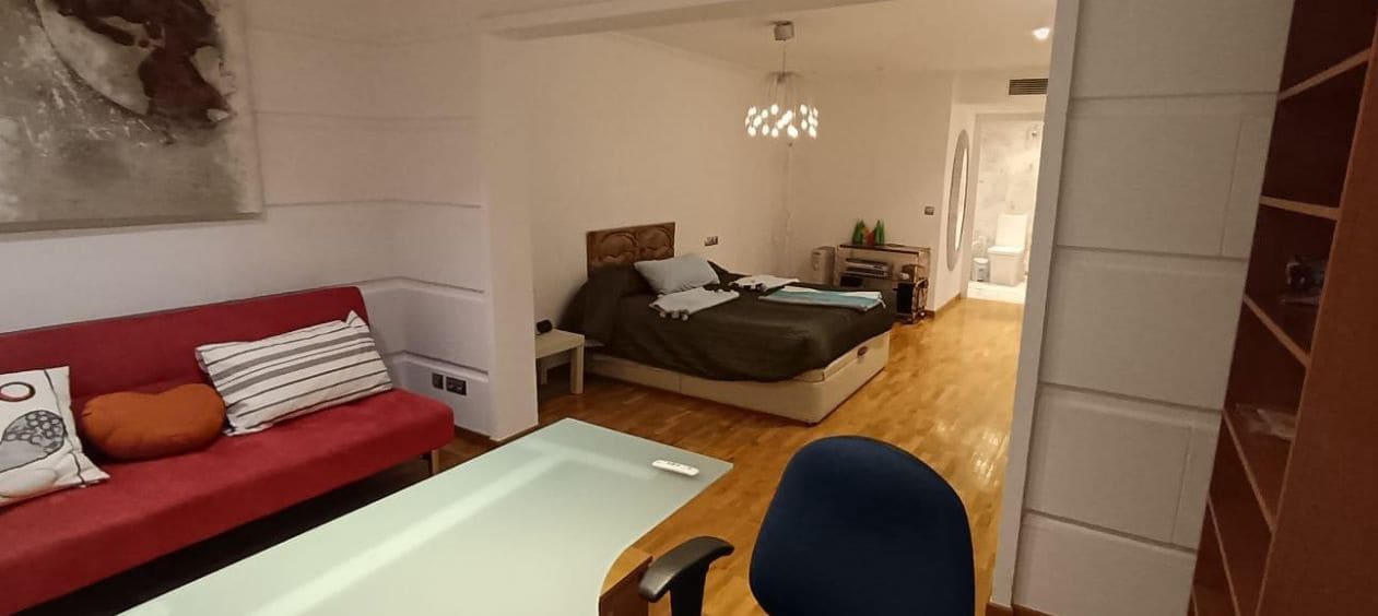 2 bedroom Apartment for sale in Benidorm with pool garage - € 1,000,000 (Ref: 9459608)