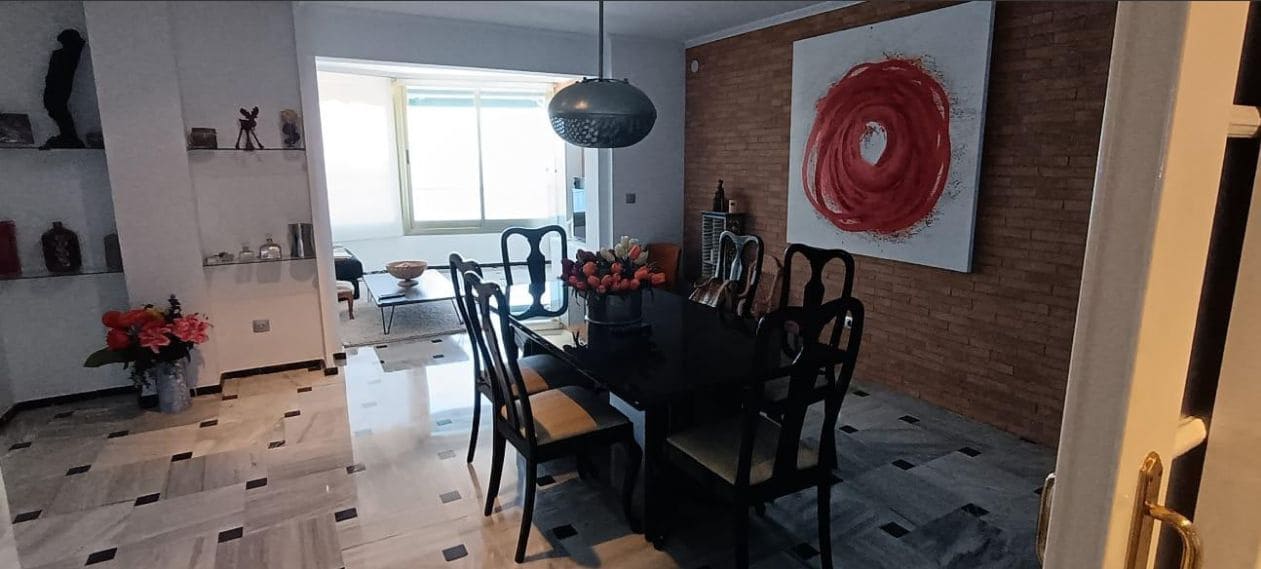 2 bedroom Apartment for sale in Benidorm with pool garage - € 1,000,000 (Ref: 9459608)