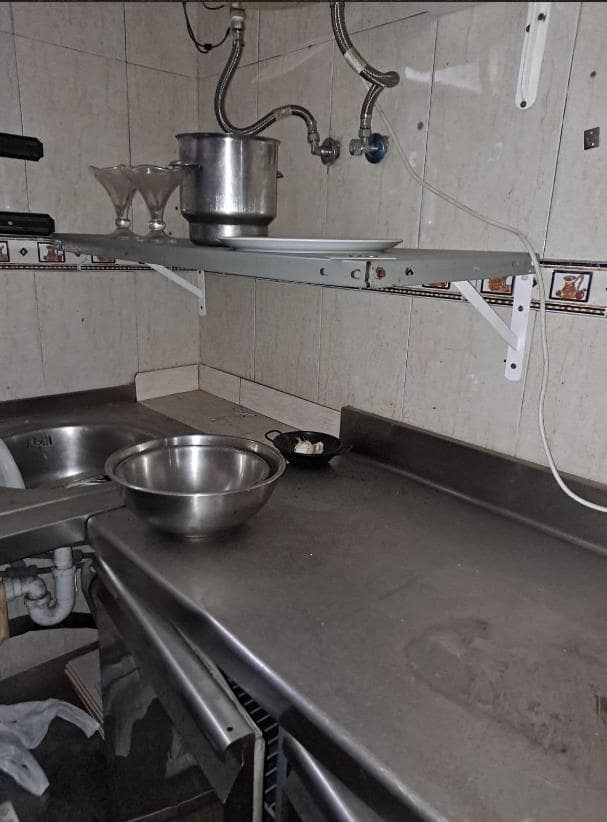 Erhverv til salg i Benidorm med garage - € 106.000 (Ref: 9459611)