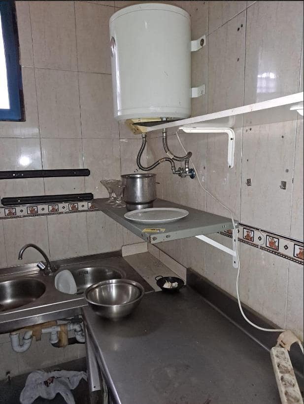 Erhverv til salg i Benidorm med garage - € 106.000 (Ref: 9459611)