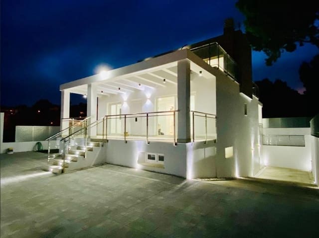 4 bedroom Villa for sale in La Nucia with pool garage - € 575,000 (Ref: 9459613)