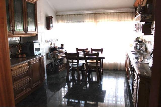 4 soverom Leilighet til salgs i Benidorm med svømmebasseng garasje - € 630 000 (Ref: 9459625)