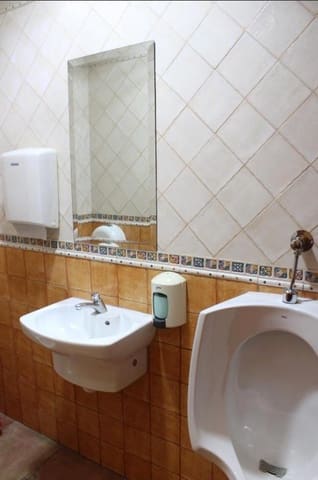 Kommersiell til salgs i Levante, Benidorm - € 360 000 (Ref: 9459626)