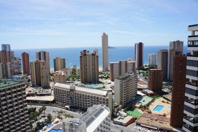 1 bedroom Apartment for sale in Benidorm with pool garage - € 318,000 (Ref: 9465094)