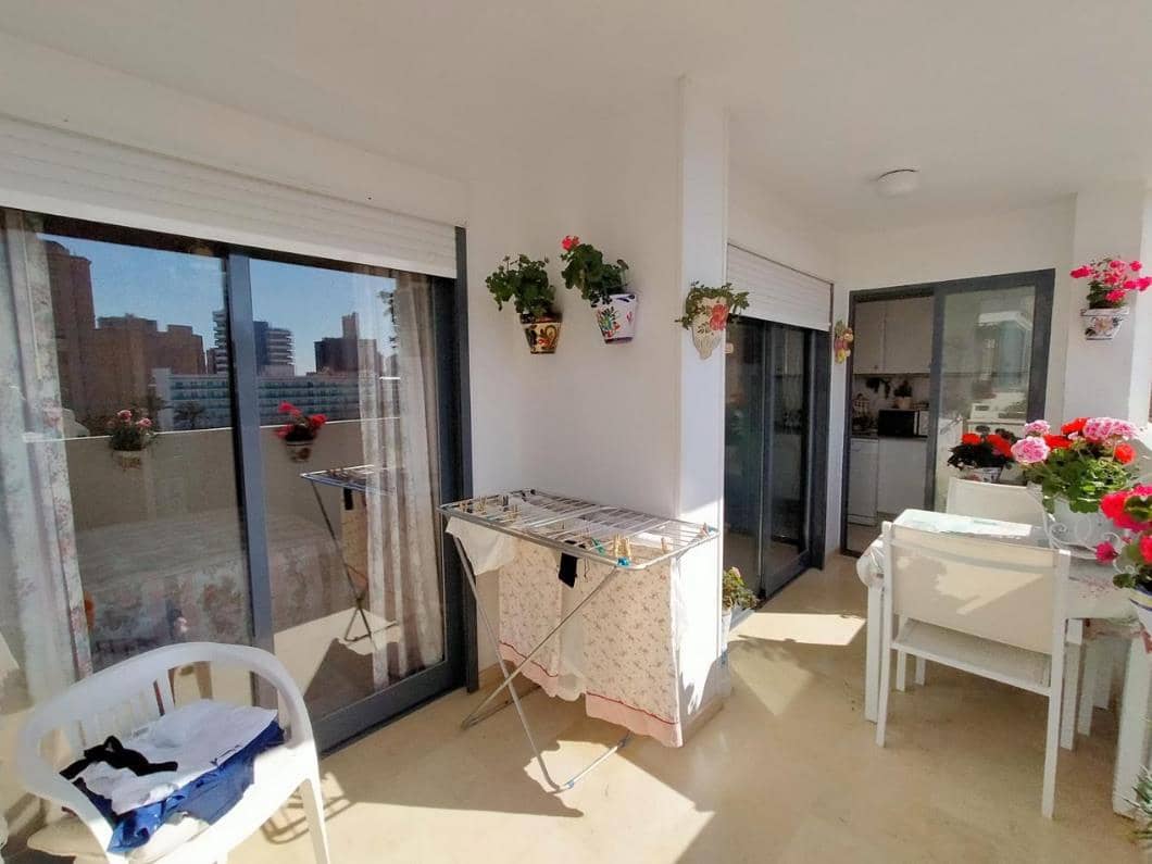 2 soveværelse Lejlighed til salg i Benidorm med swimmingpool garage - € 250.500 (Ref: 9465096)