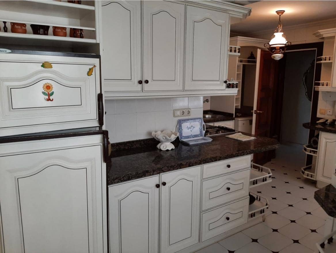 2 soverom Leilighet til salgs i Benidorm med garasje - € 599 000 (Ref: 9465232)