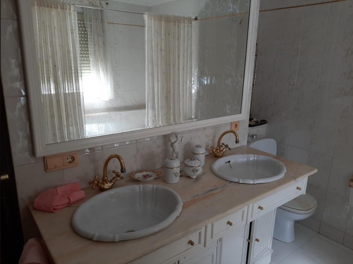 2 soverom Leilighet til salgs i Benidorm med garasje - € 599 000 (Ref: 9465232)