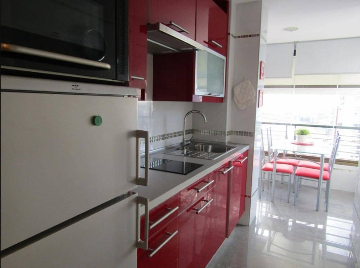 2 bedroom Apartment for sale in Benidorm with pool garage - € 615,000 (Ref: 9465233)
