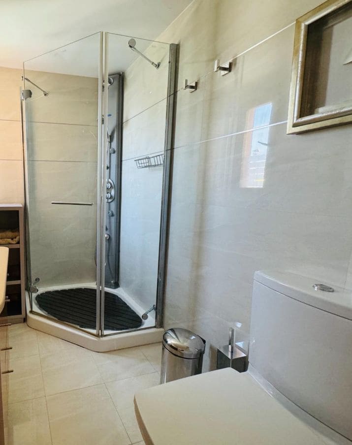 3 quarto Apartamento para venda em Benidorm com piscina garagem - 850 000 € (Ref: 9471293)