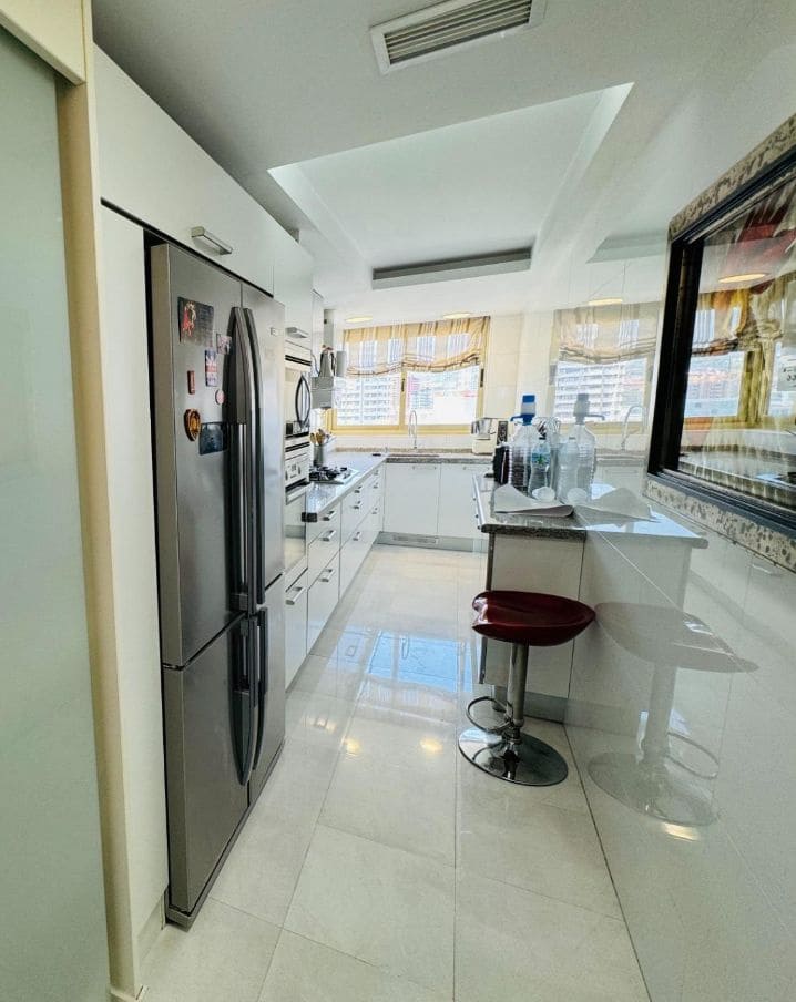 3 quarto Apartamento para venda em Benidorm com piscina garagem - 850 000 € (Ref: 9471293)