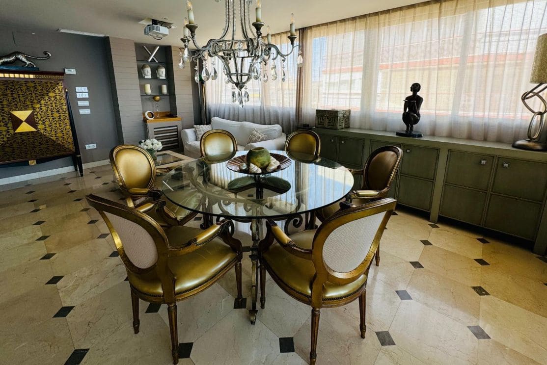 3 quarto Apartamento para venda em Benidorm com piscina garagem - 850 000 € (Ref: 9471293)