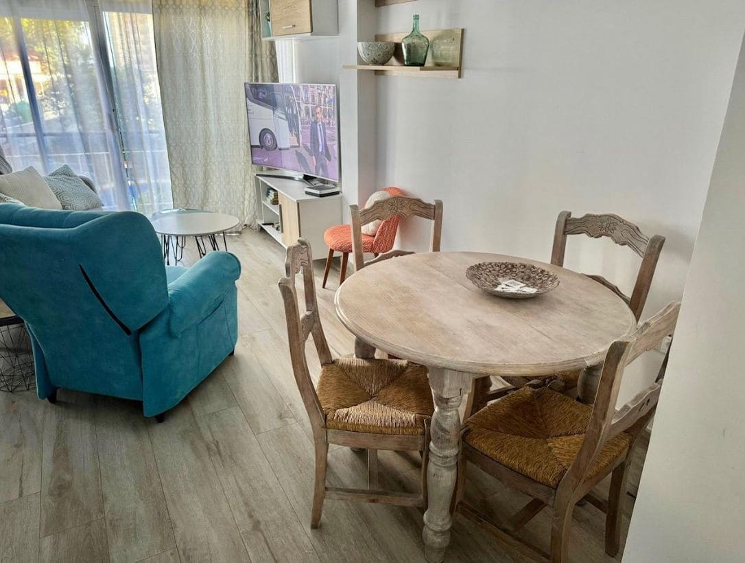 2 bedroom Apartment for sale in Benidorm with pool garage - € 371,000 (Ref: 9471597)