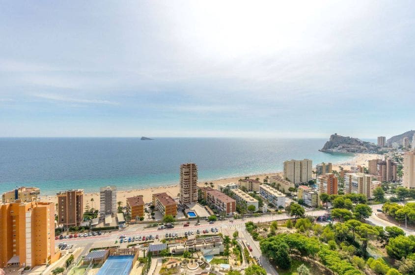 2 sypialnia Apartament na sprzedaż w Benidorm z basenem garażem - 600 000 € (Ref: 9487250)