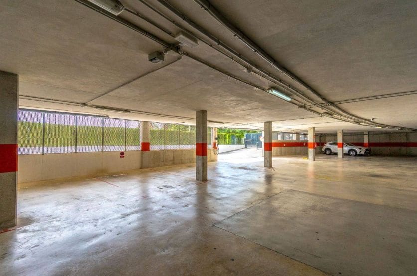 2 sypialnia Apartament na sprzedaż w Benidorm z basenem garażem - 600 000 € (Ref: 9487250)