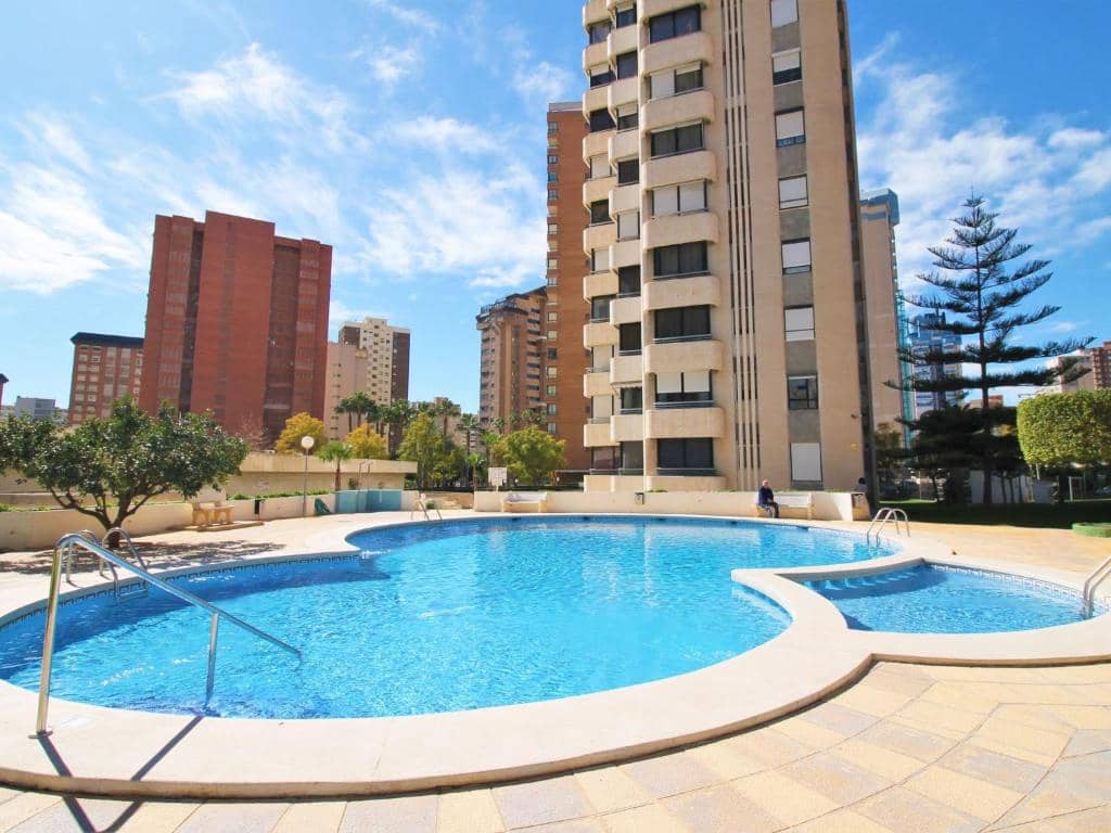 2 soverom Leilighet til salgs i Benidorm med svømmebasseng - € 250 000 (Ref: 9487262)