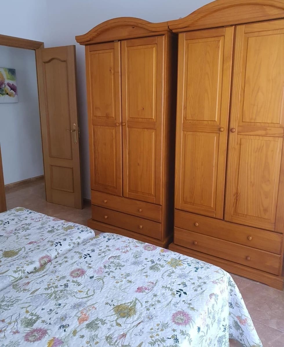 2 bedroom Apartment for sale in Benidorm - € 236,000 (Ref: 9489993)