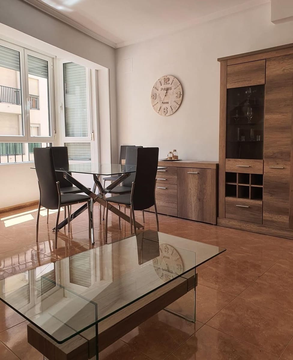 2 bedroom Apartment for sale in Benidorm - € 236,000 (Ref: 9489993)