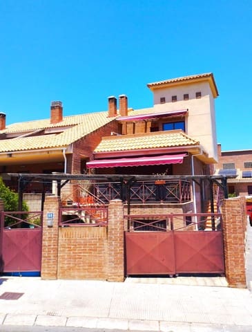 4 sypialnia Bungalow na sprzedaż w La Nucia z basenem garażem - 310 000 € (Ref: 9489995)