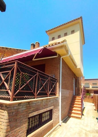 4 sypialnia Bungalow na sprzedaż w La Nucia z basenem garażem - 310 000 € (Ref: 9489995)