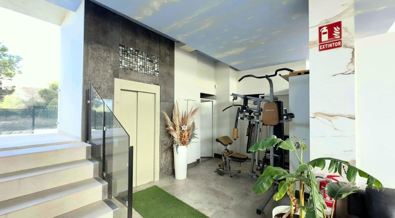 2 bedroom Apartment for sale in Finestrat with pool - € 275,000 (Ref: 9499905)