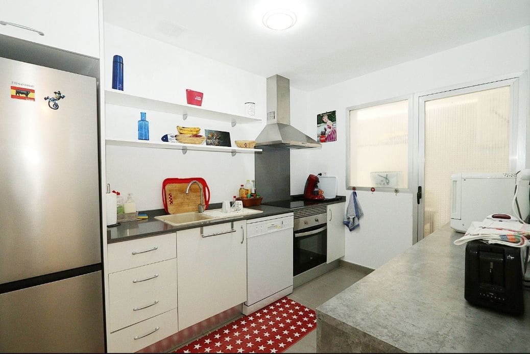 2 bedroom Apartment for sale in Altea with pool garage - € 349,000 (Ref: 9499907)