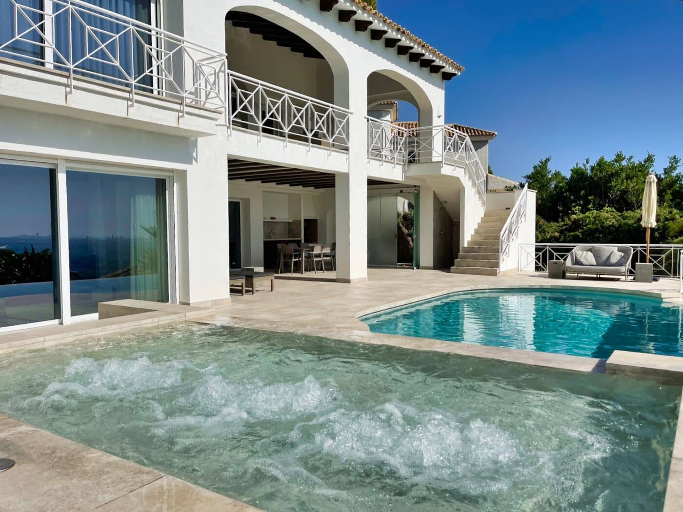 8 bedroom Villa for sale in Altea with pool - € 2,650,000 (Ref: 9499909)
