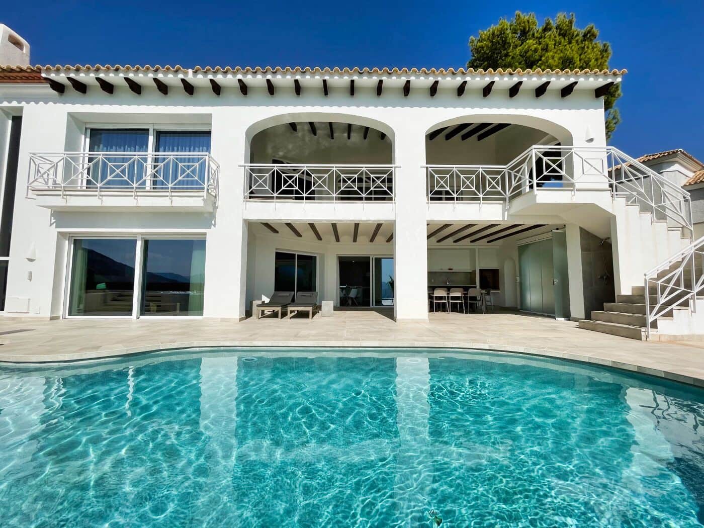 8 bedroom Villa for sale in Altea with pool - € 2,650,000 (Ref: 9499909)