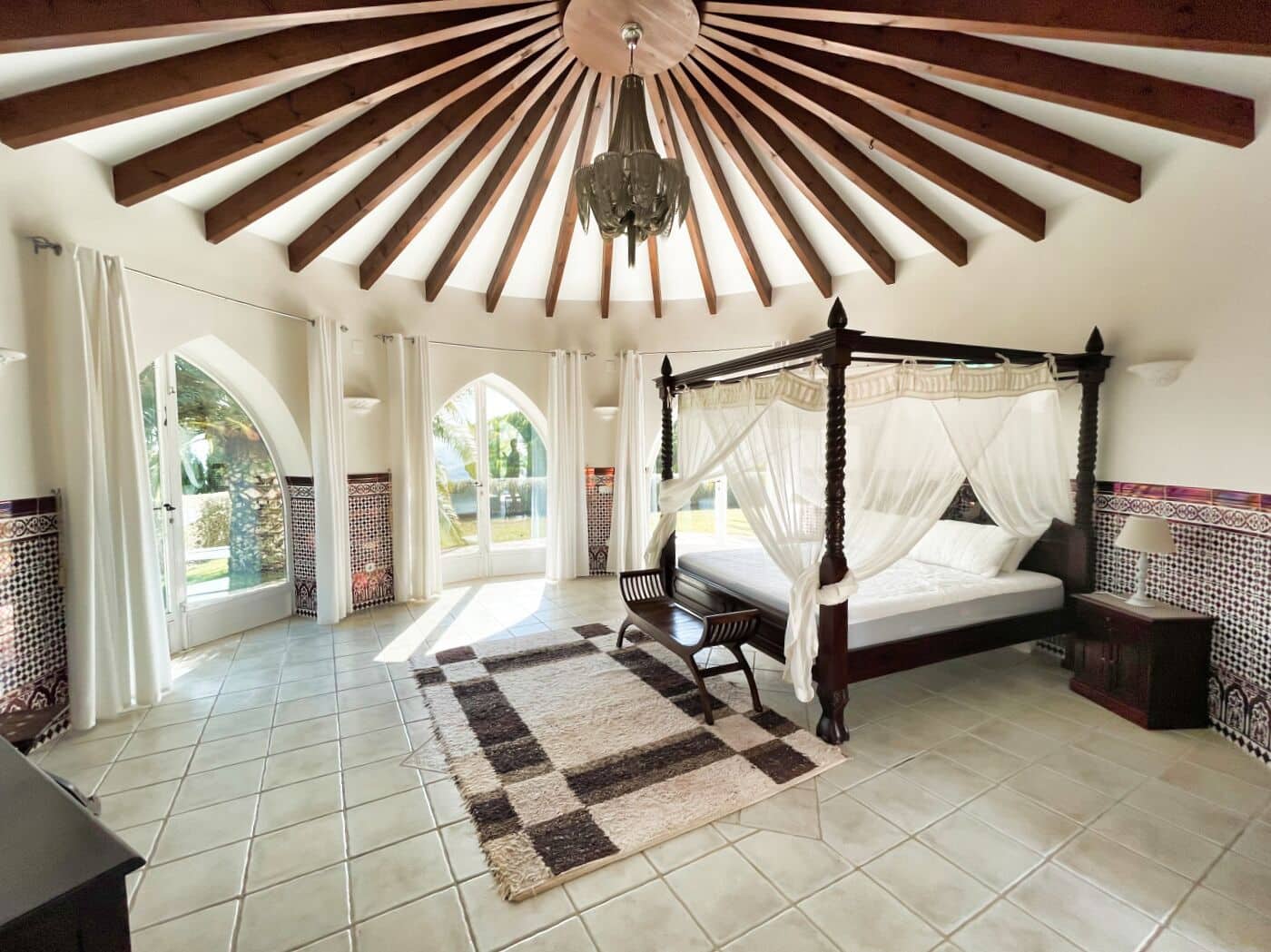 8 bedroom Villa for sale in Altea with pool - € 2,650,000 (Ref: 9499909)