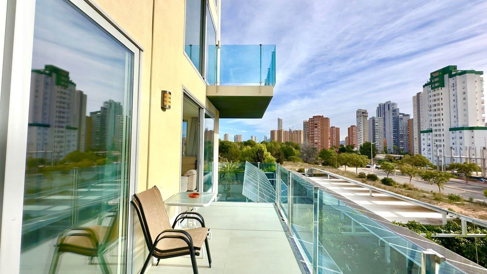 2 bedroom Apartment for sale in Finestrat with pool - € 300,000 (Ref: 9499913)