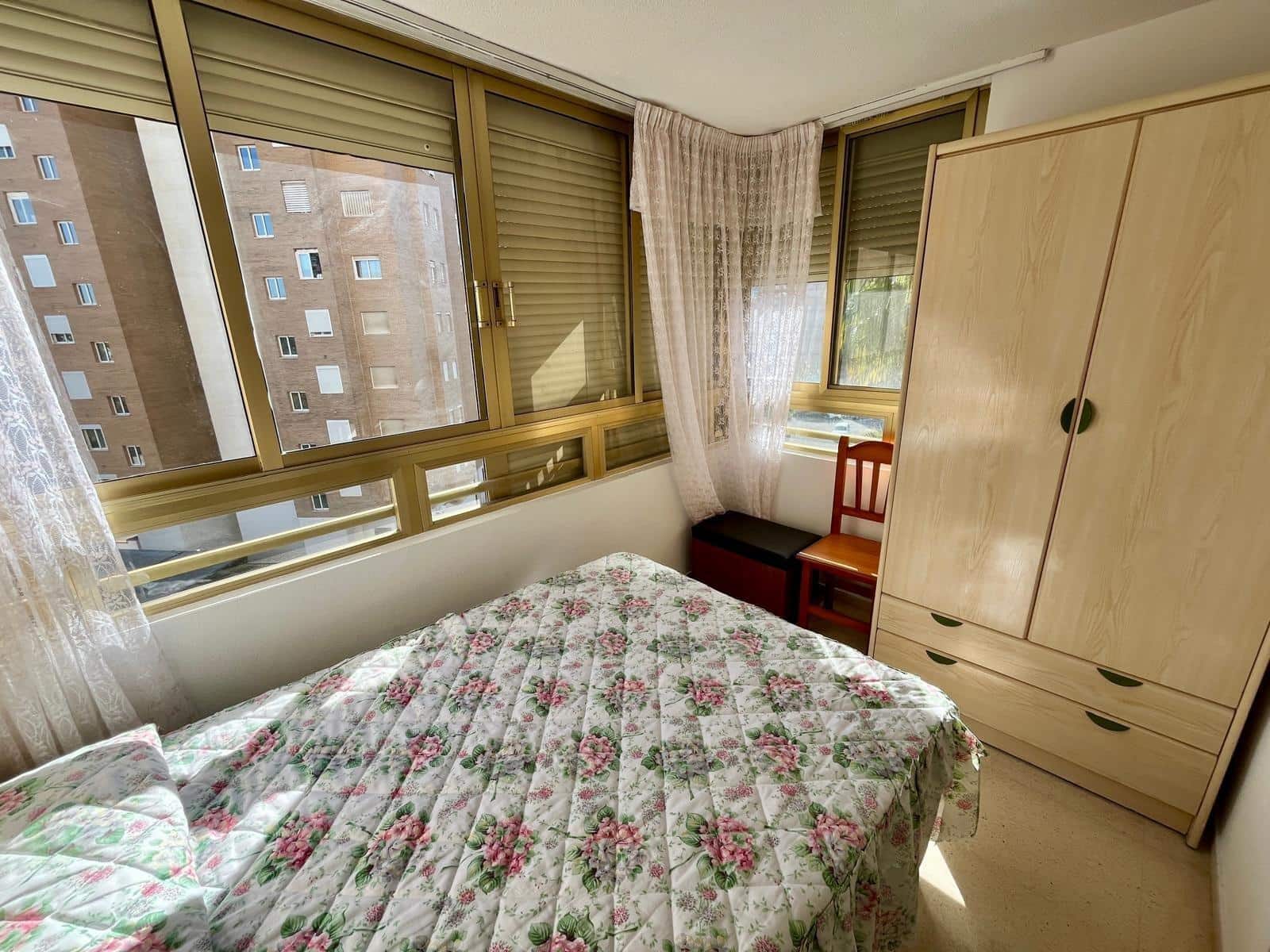 2 Zimmer Apartment zu verkaufen in Benidorm mit Pool - 189.000 € (Ref: 9503515)