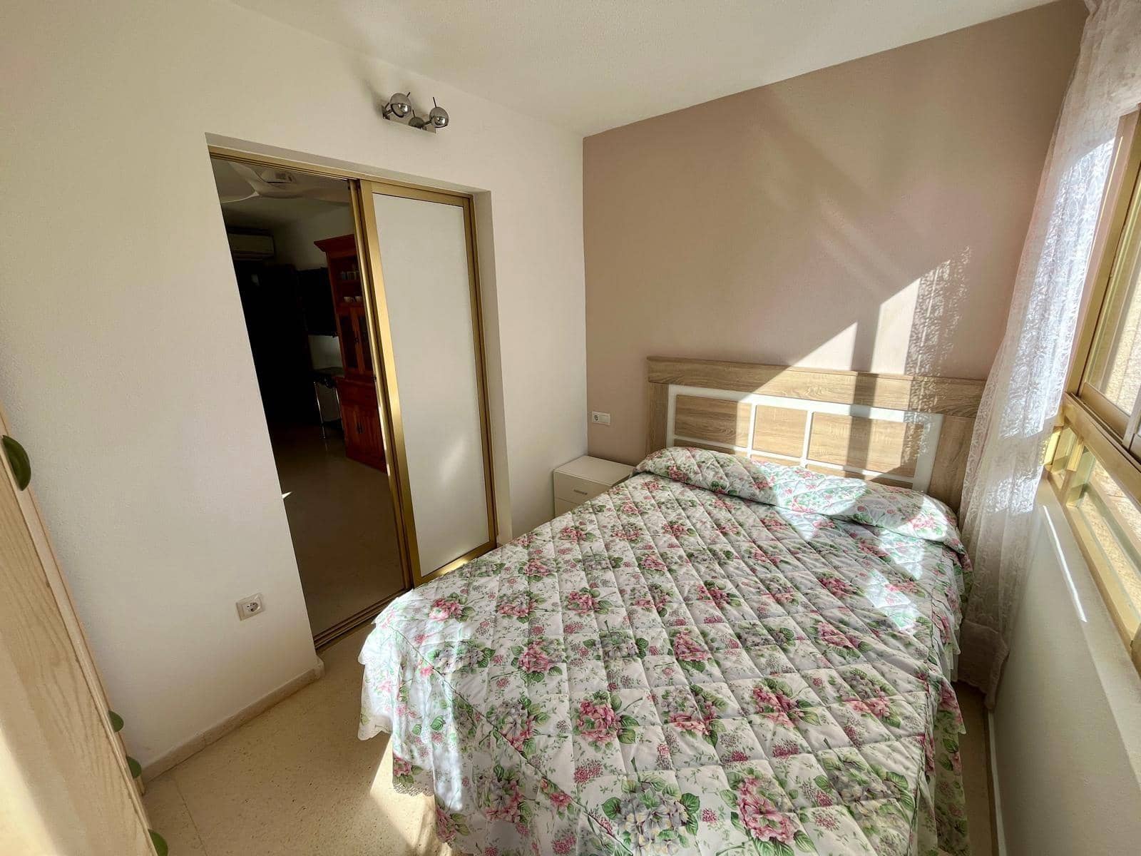 2 Zimmer Apartment zu verkaufen in Benidorm mit Pool - 189.000 € (Ref: 9503515)