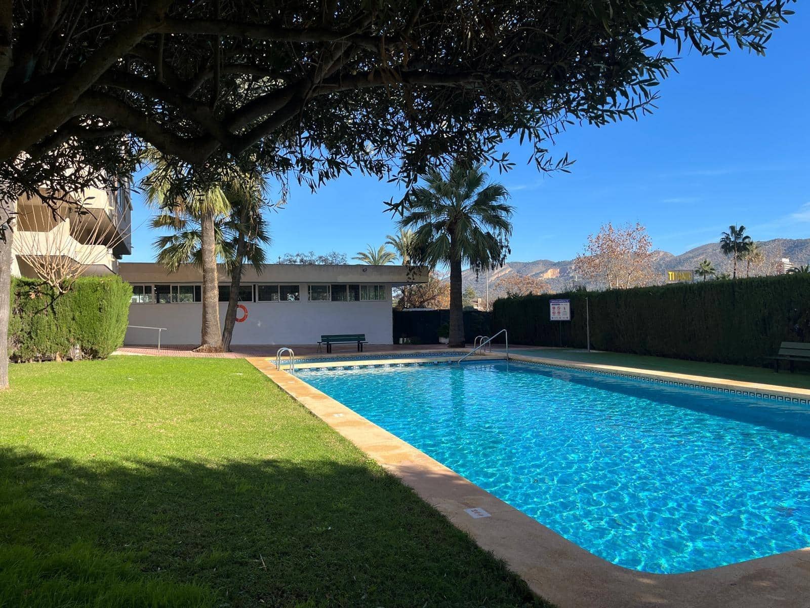 2 Zimmer Apartment zu verkaufen in Benidorm mit Pool - 189.000 € (Ref: 9503515)