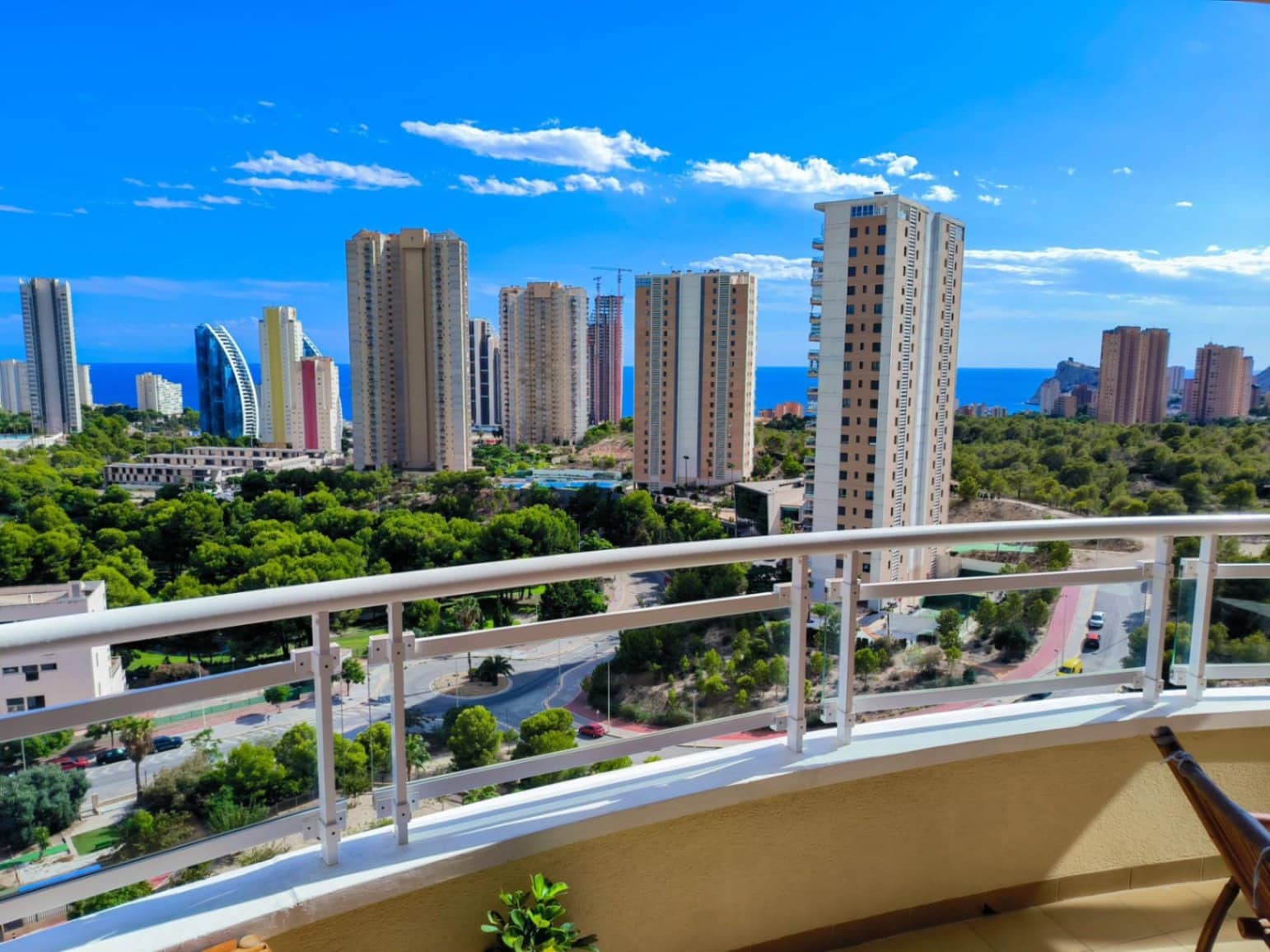 1 sovrum Lägenhet till salu i Benidorm med pool - 205 000 € (Ref: 9504695)