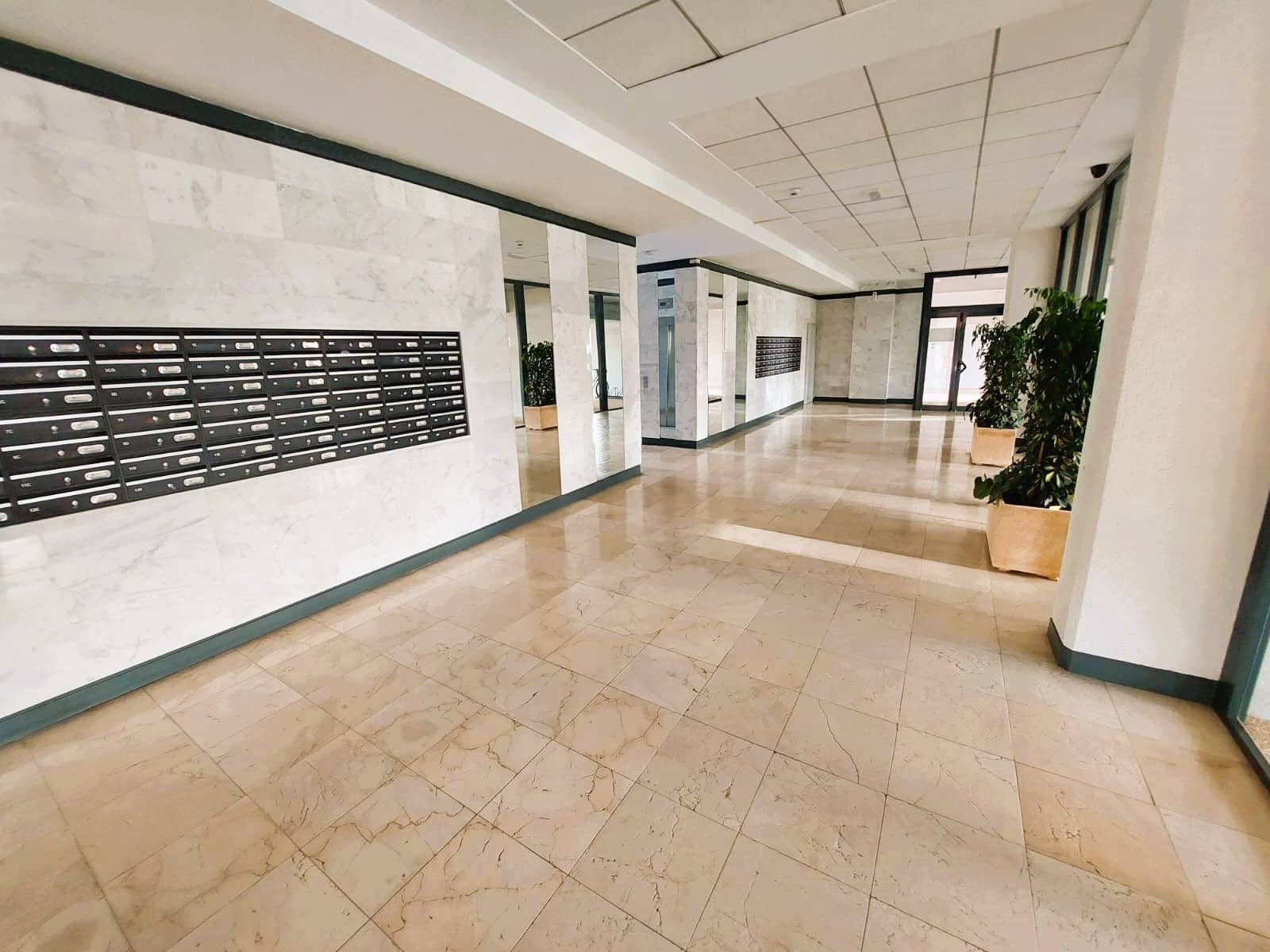 2 sypialnia Apartament na sprzedaż w Benidorm z basenem garażem - 349 000 € (Ref: 9506479)