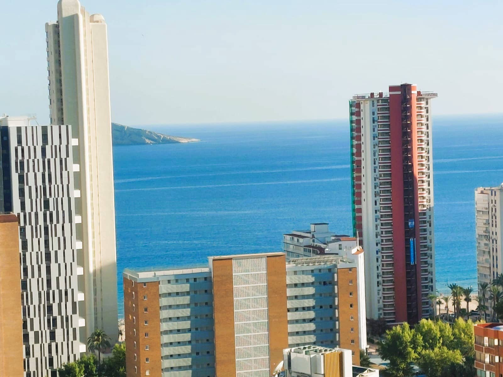 2 sypialnia Apartament na sprzedaż w Benidorm z basenem garażem - 349 000 € (Ref: 9506479)