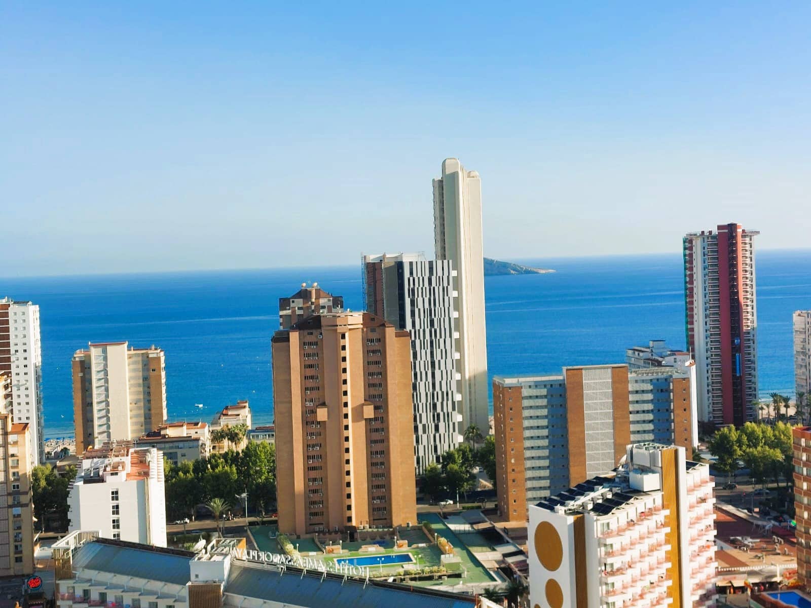 2 sypialnia Apartament na sprzedaż w Benidorm z basenem garażem - 349 000 € (Ref: 9506479)