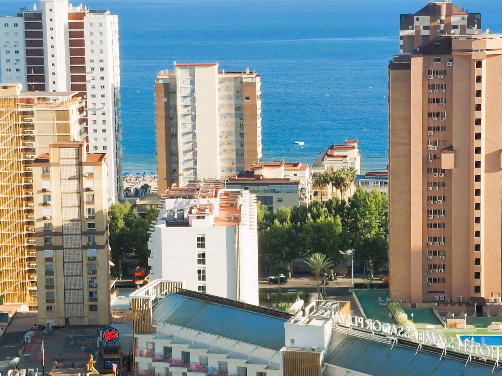 2 sypialnia Apartament na sprzedaż w Benidorm z basenem garażem - 349 000 € (Ref: 9506479)