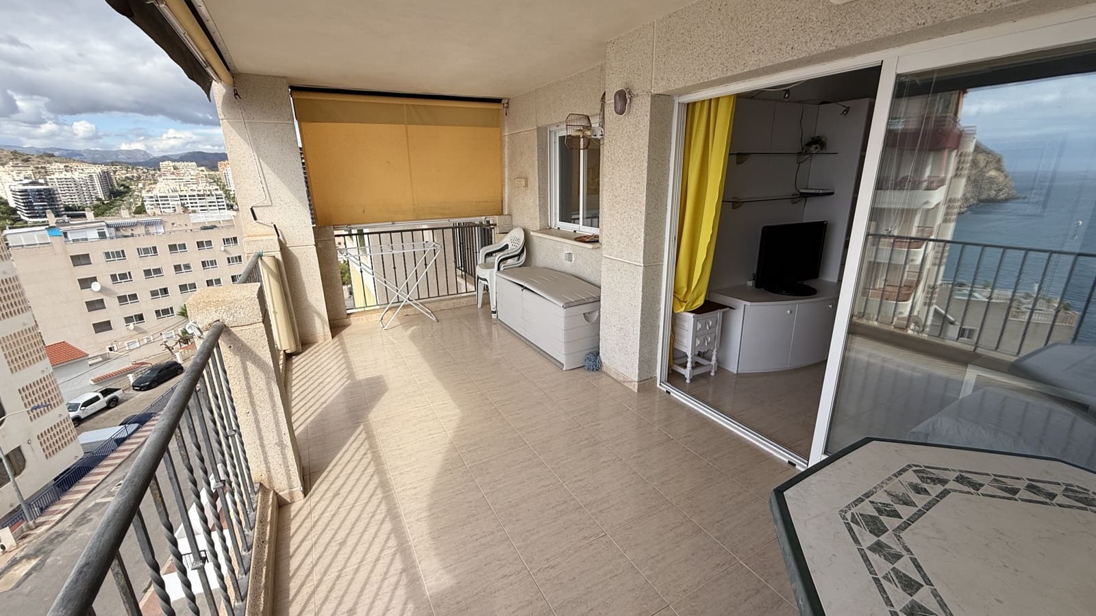 2 bedroom Apartment for sale in Benidorm - € 328,800 (Ref: 9506490)