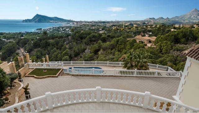 4 bedroom Townhouse for sale in Altea - € 4,000,000 (Ref: 9506497)