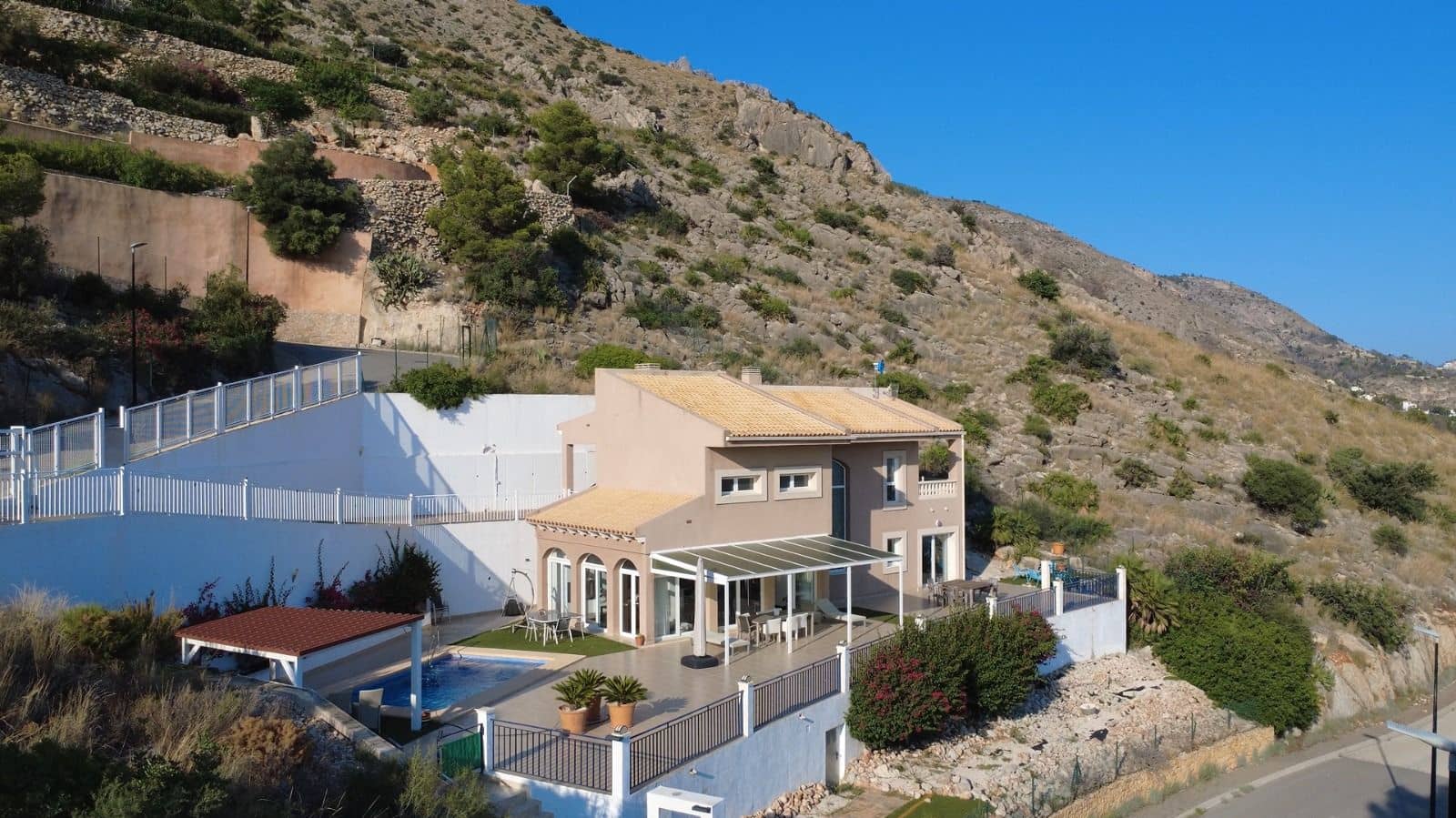 3 bedroom Villa for sale in Altea - € 775,000 (Ref: 9506500)