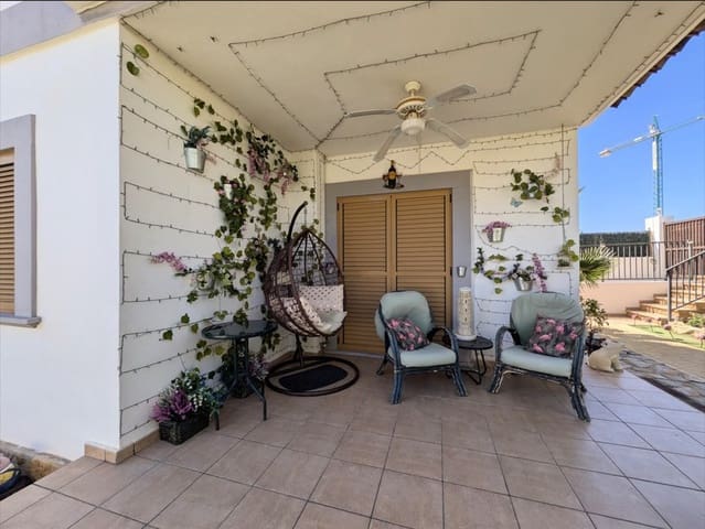 Casa de 3 habitaciones en Benidorm en venta - 625.000 € (Ref: 9506504)