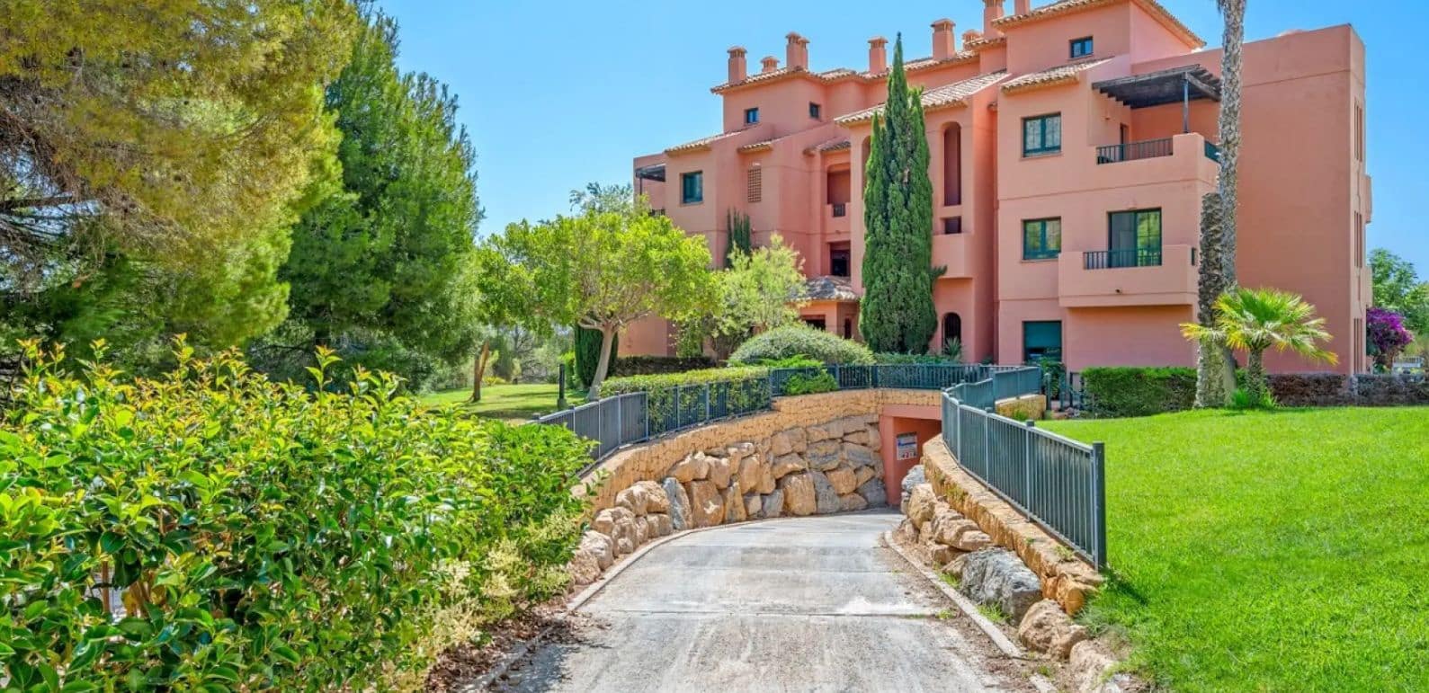 2 bedroom Apartment for sale in Finestrat with pool garage - € 395,000 (Ref: 9509416)